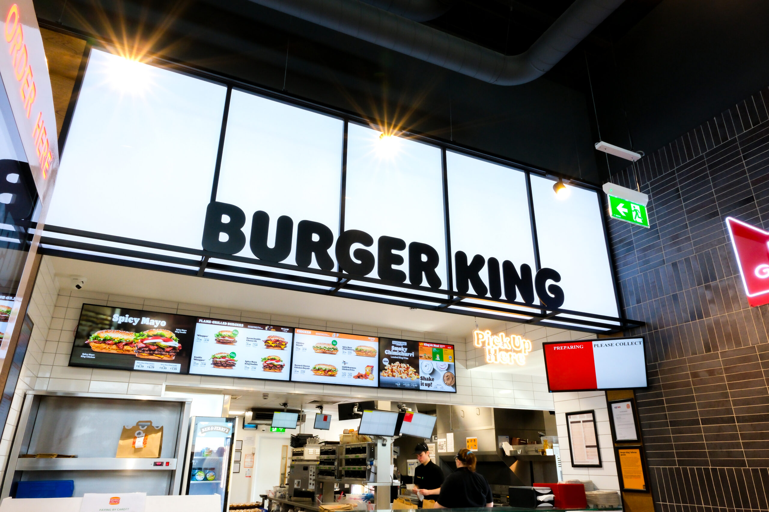 Elevating Quick-Service Dining: Unveiling the Power of Dynamic Digital Menu Boards